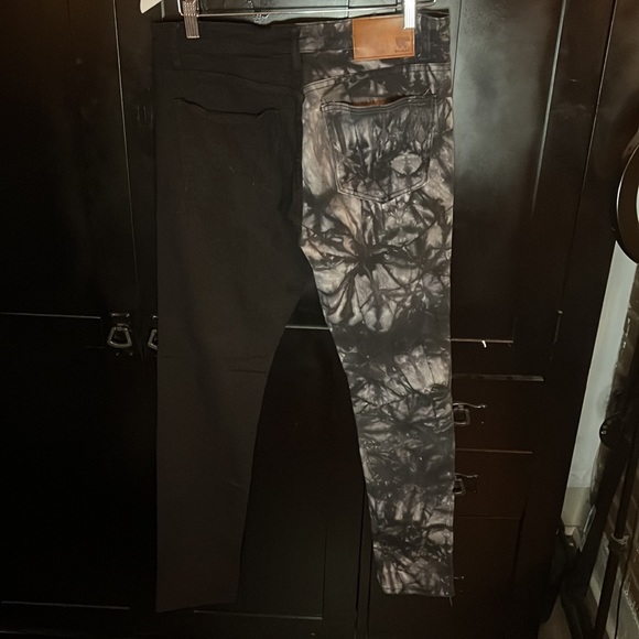 Jeans - Picture 2 of 2